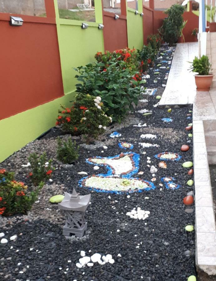 バイイフ La Casa Binecha Avec Jacuzziヴィラ エクステリア 写真